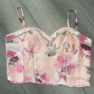 Ontwelfth silky floral tank. New without tag.